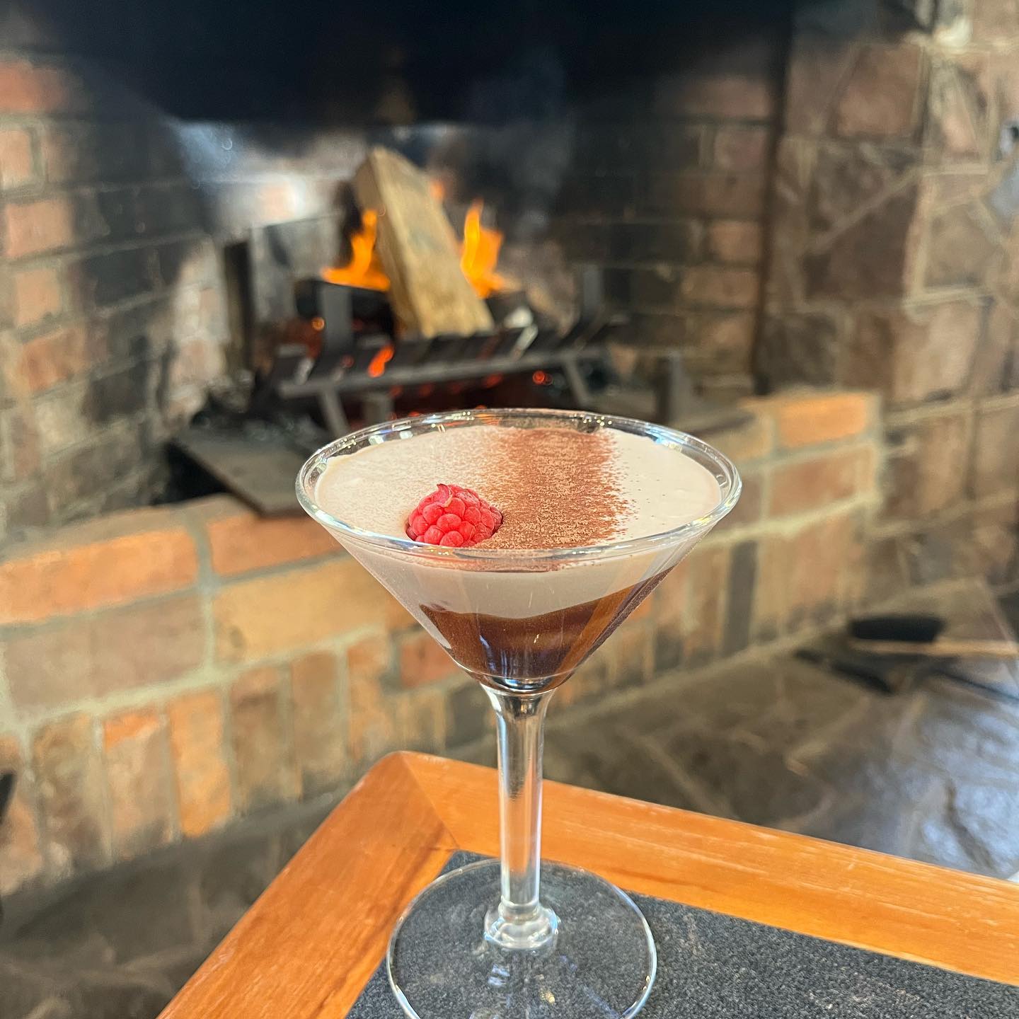 Enjoy our cocktail special this weekend, the Choc Raspberry Decatini! Drop in to enjoy one with lunch in front of our open fire 🔥 Bookings encouraged, call (03) 6262 2186 to reserve your table.